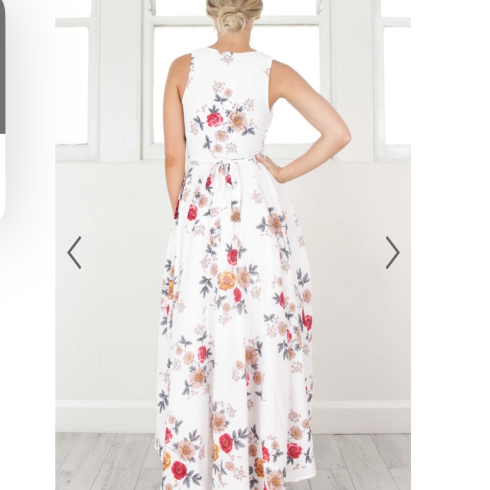NWT SHOWPO OCEAN AVENUE DRESS IN WHITE
FLORAL, SIZE LARGE - Picture 8 of 12